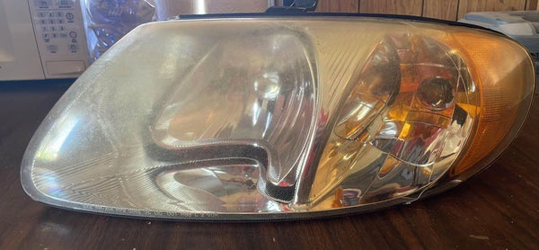 2005 Dodge Caravan Headlamp