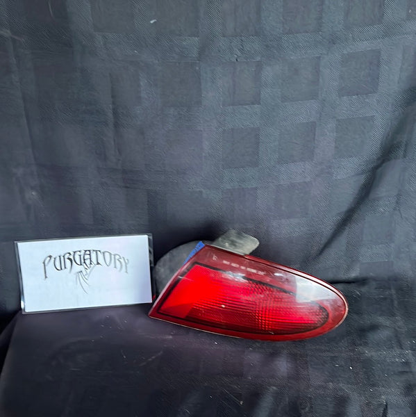 1995-1999 Pontiac Sunfire right Taillamp