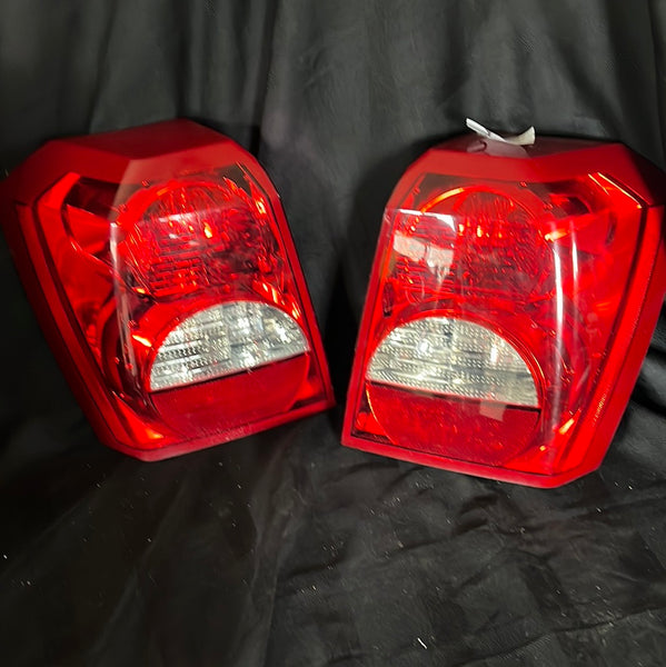 07 Dodge Caliber Tail lamp